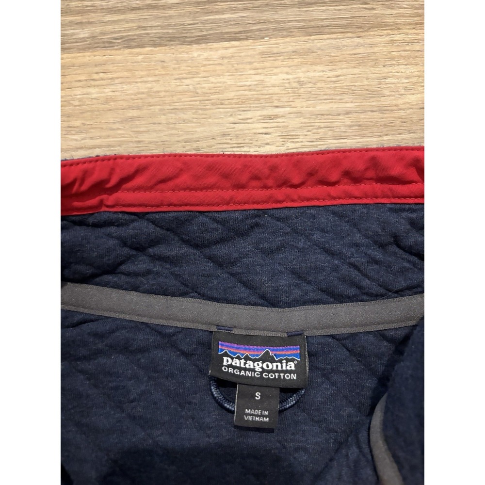 Patagonia Men's Quilted 1/4 Snap Pullover Jacket Navy/Red Size Small - Picture 2 of 3